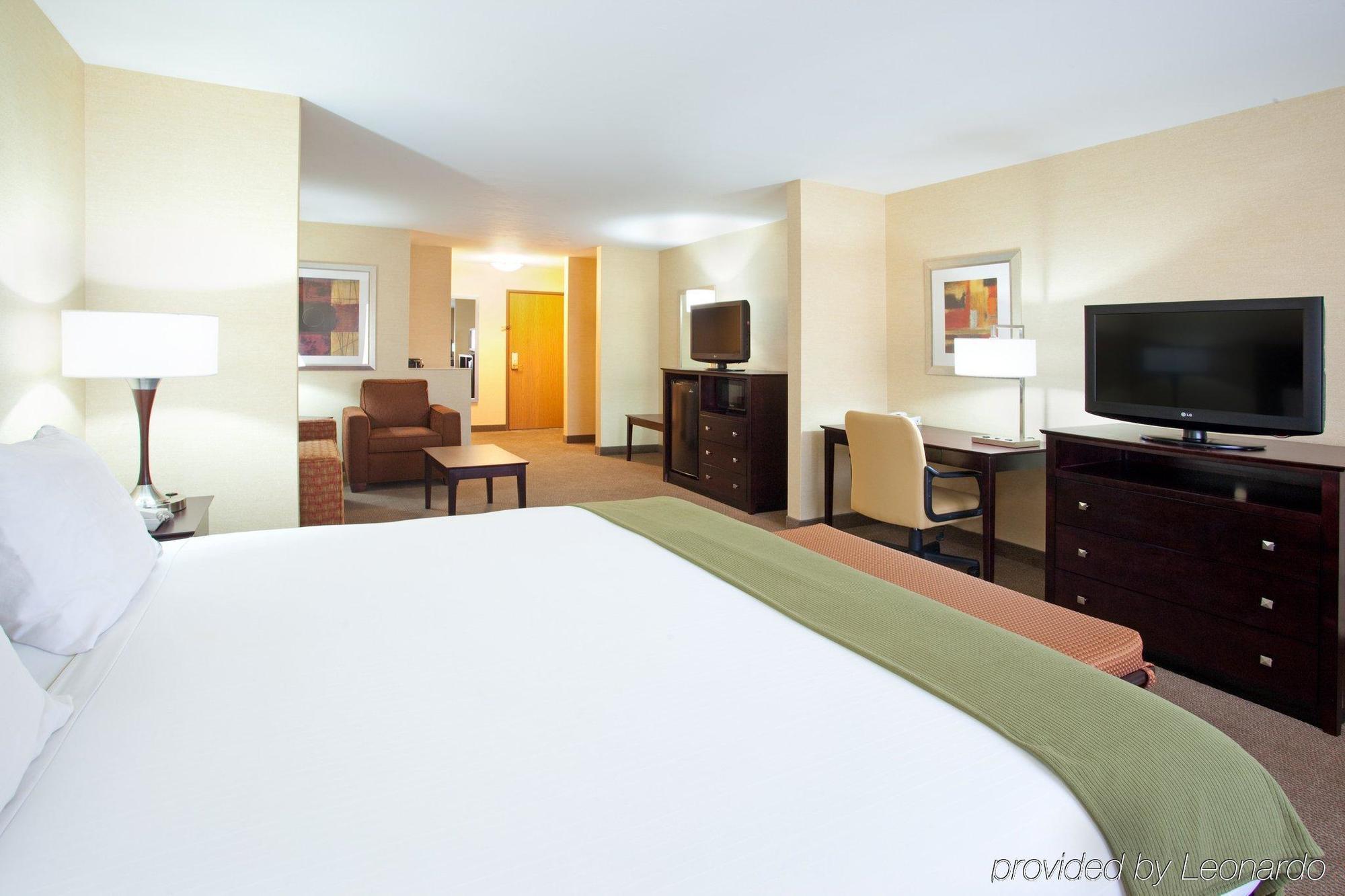 Holiday Inn Express Hotel & Suites Nogales, An Ihg Hotel Room photo