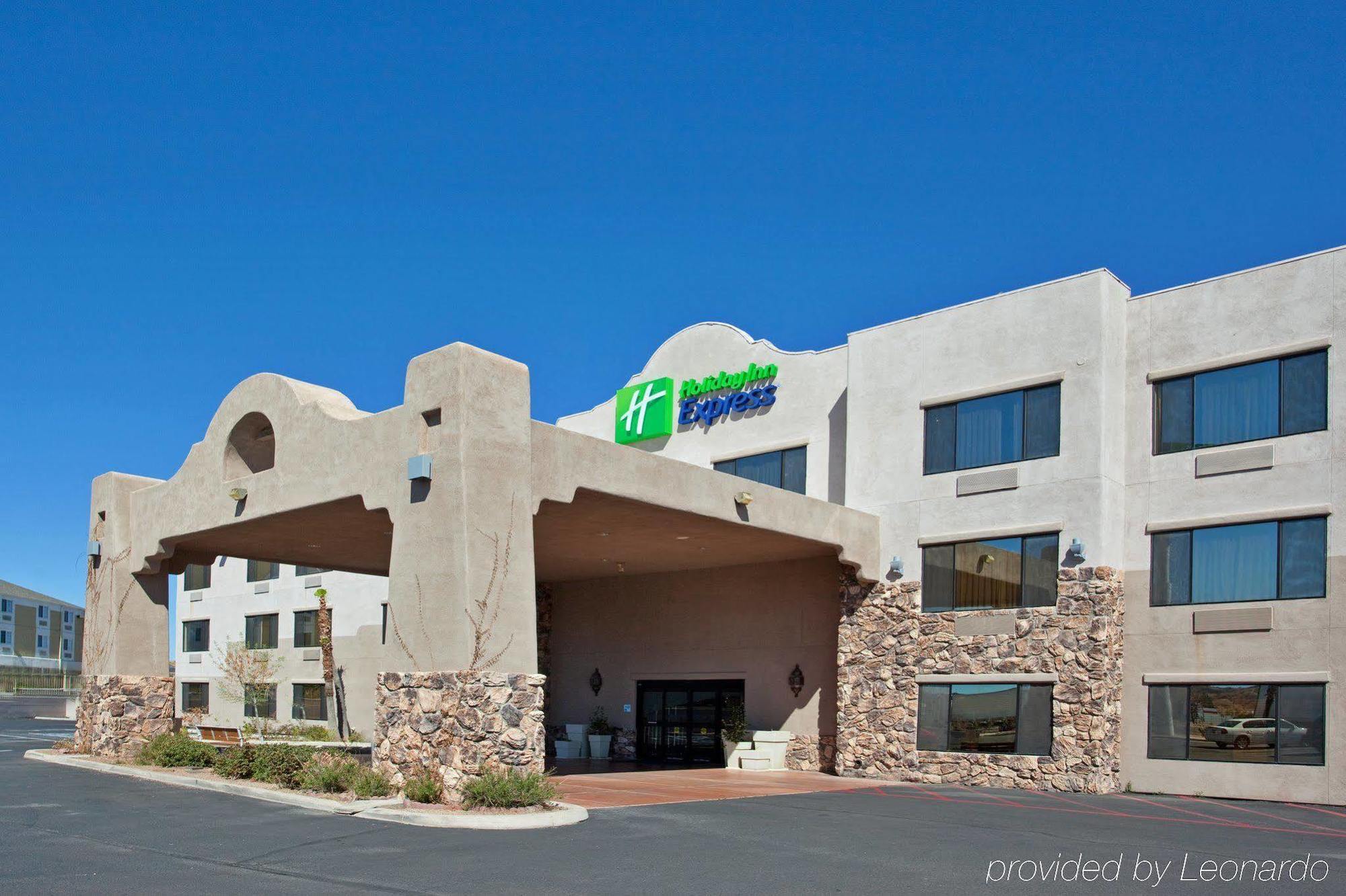 Holiday Inn Express Hotel & Suites Nogales, An Ihg Hotel Exterior photo